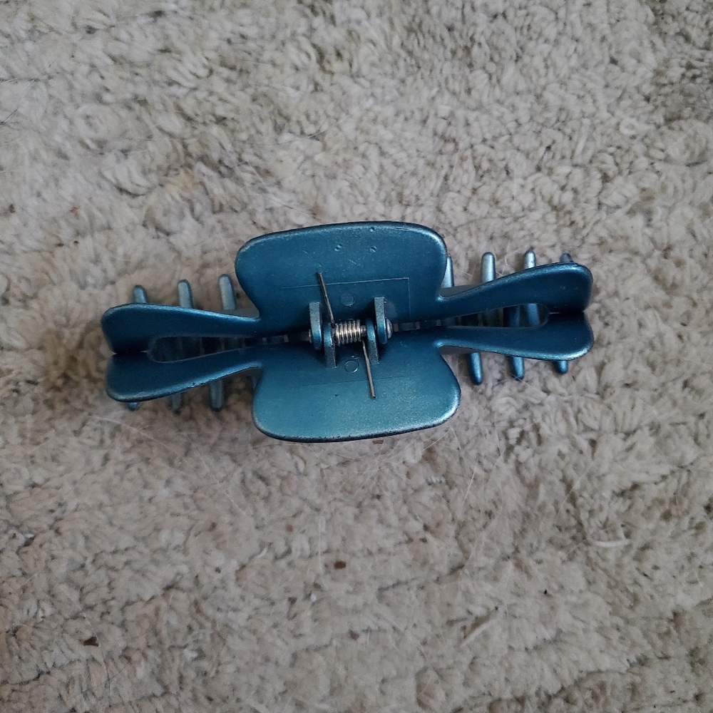 XL Blue Hair Claw Clip - Picture 4 of 6